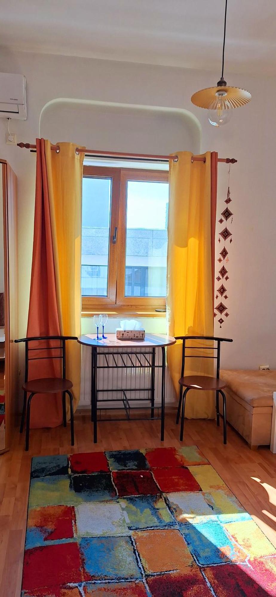 Super Central - Lovely One-Bedroom Apartment On Victoriei Avenue Бухарест Екстер'єр фото